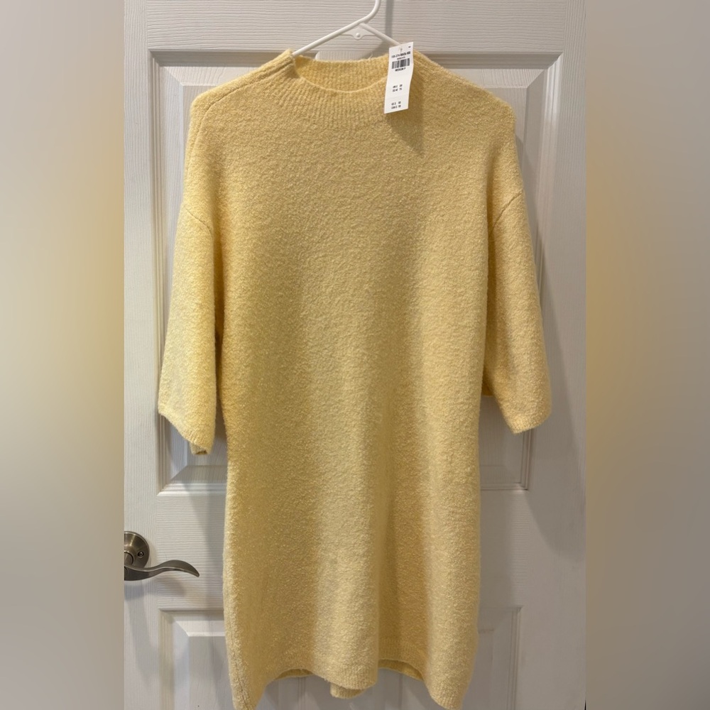 Abercrombie & Fitch Light‎ Yellow Sweater Dress - Picture 2 of 6